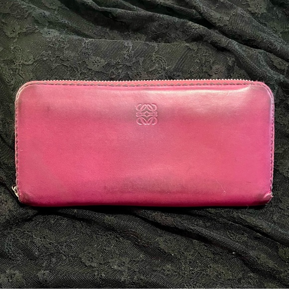 ✨Loewe✨ Vintage Nappa Leather Zip Around Long Anagram Wallet Fuchsia Purple Pink - Picture 3 of 17